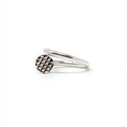 Anillo clavo