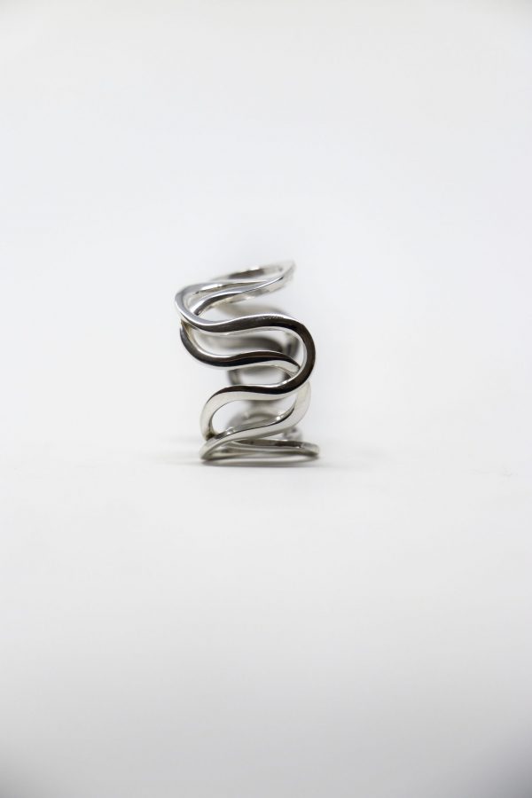 Anillo bandas olas brillo