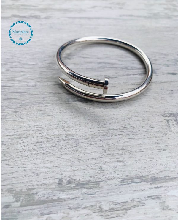 Brazalete clavo