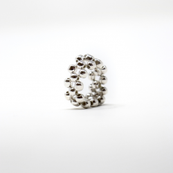 Anillo bolitas elasticas