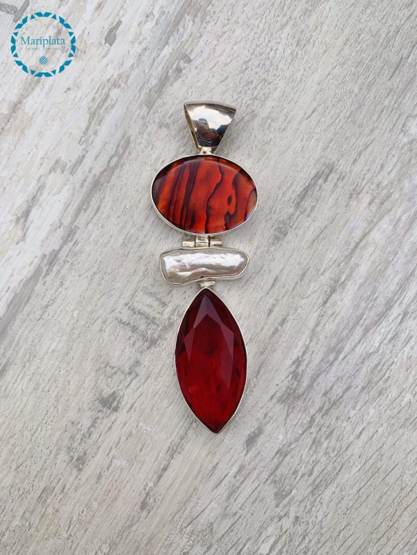 Dije Unique Rojo largo con concha
