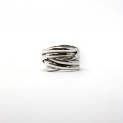 Anillo circulos pegados en uno