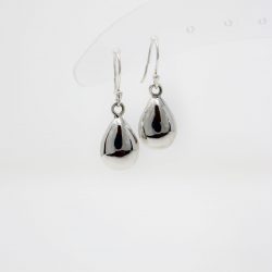 Arete botón colgante