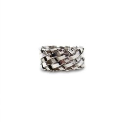 Anillo tejido