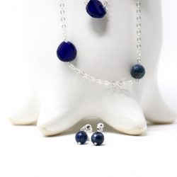 Collar de piedras azules