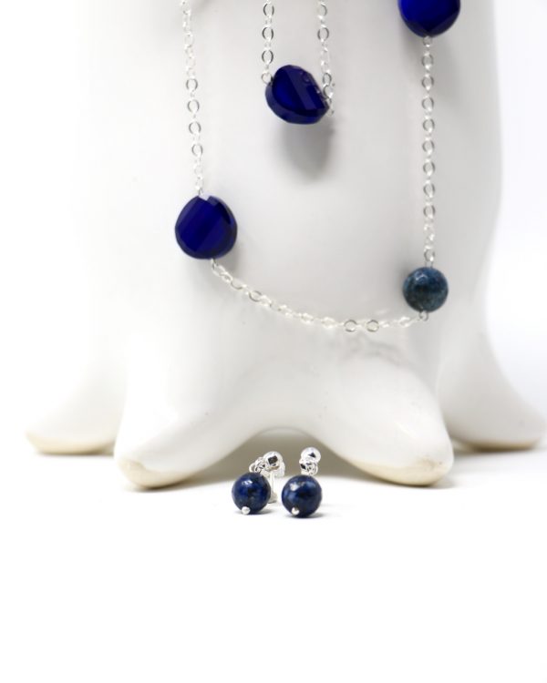 Collar de piedras azules
