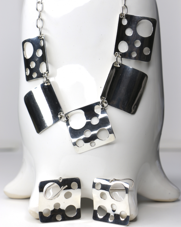 Juego de Collar cuadros combinados