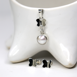 Juego de mariposa con perla colgante mini