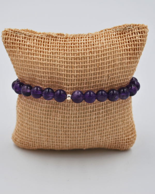 Pulsera de plata con amatistas