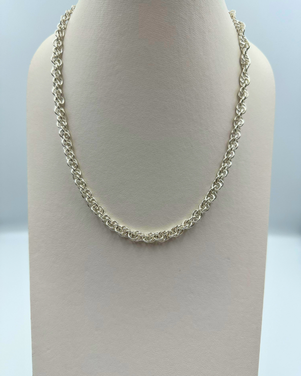 Cadena de plata gruesa