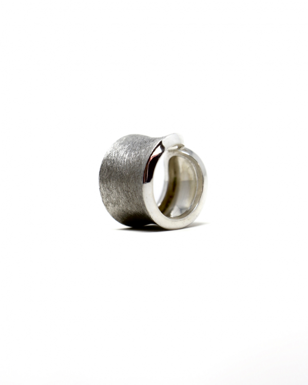 Anillo Dante