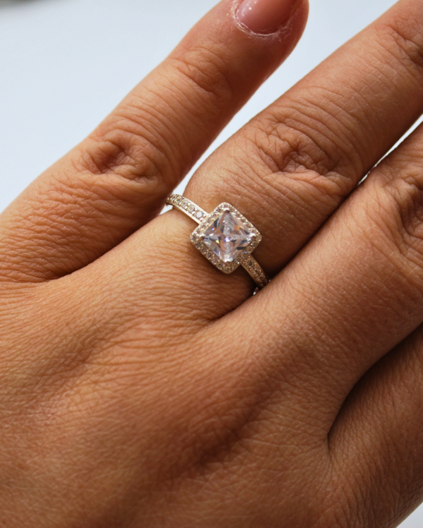 Anillo cuadrado