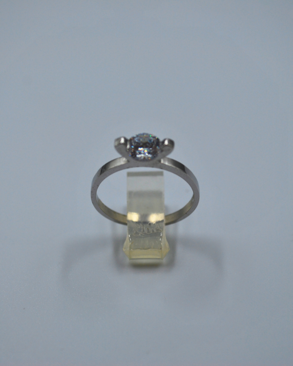 Anillo de circonia en V - Imagen 2