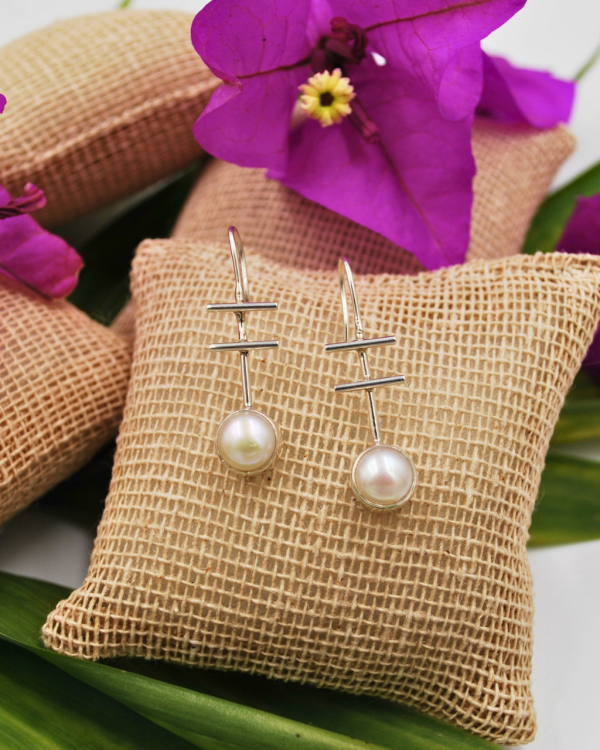 Aretes largos de plata con perla - Imagen 4