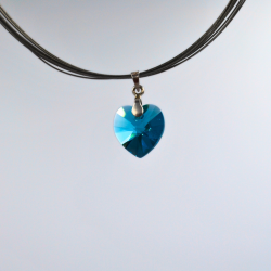 Dije corazón de cristal