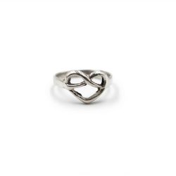 Anillo de Corazón Rudo