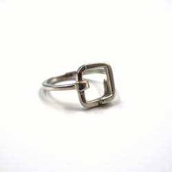 Anillo de plata cuadro