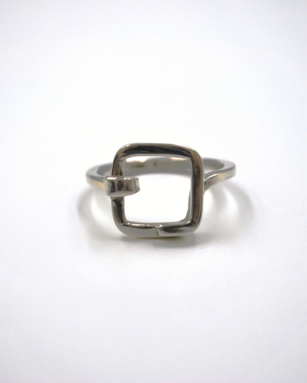 Anillo de plata cuadro