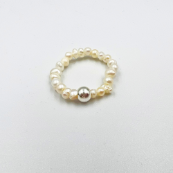 Anillo elastico con perlas de rio y plata