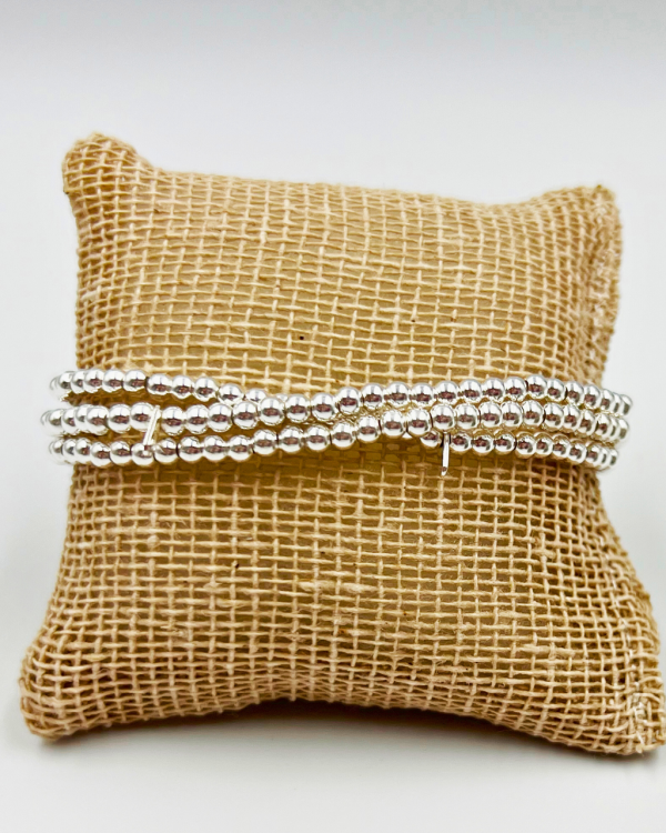 Pulsera con bolitas
