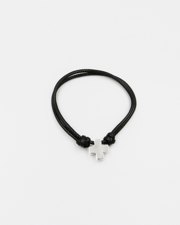 Pulsera de caucho con cruz de plata