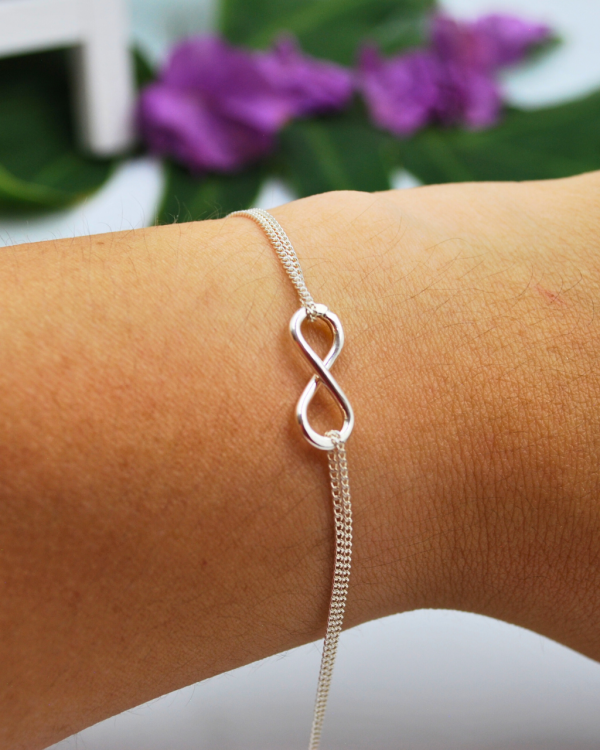 Pulsera cadena infinito